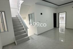 Rumah Strategis Minimalis Lb 183m2 di Kebon Jeruk, Jakarta Barat Rumah Strategis Minimalis Lb 183m2 di Kebon Jeruk, Jakarta Barat