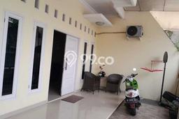 Rumah Luas Asri 4 KT Siap Huni di Joglo Jakarta Barat Rumah Luas Asri 4 KT Siap Huni di Joglo Jakarta Barat