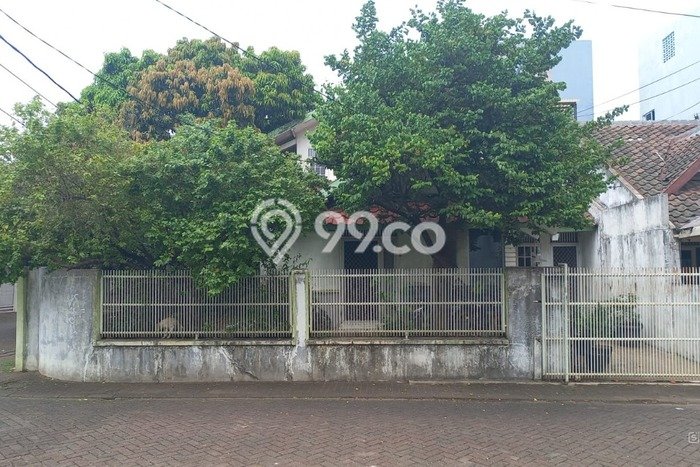 Hunian Mewah Siap Huni LT 221m2 di Benda, Tangerang Hunian Mewah Siap Huni LT 221m2 di Benda, Tangerang