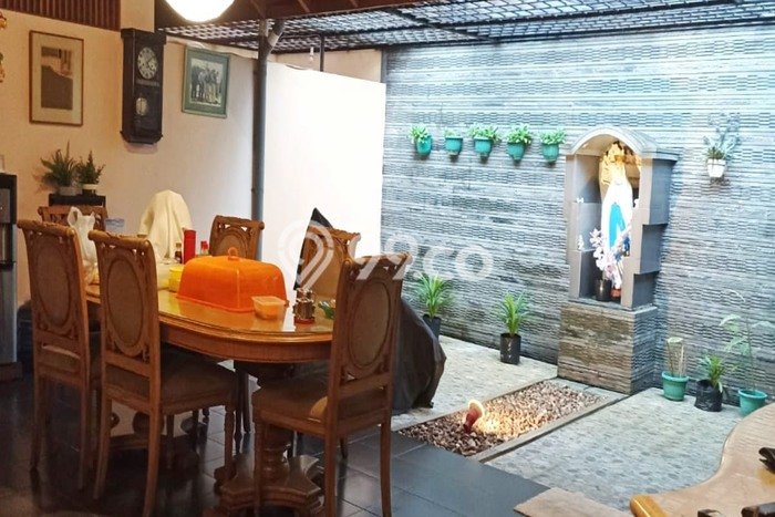 Hunian Elit LB 200m2 Siap Pakai Desain Elegan di Pulomas, Jakarta Timur Hunian Elit LB 200m2 Siap Pakai Desain Elegan di Pulomas, Jakarta Timur