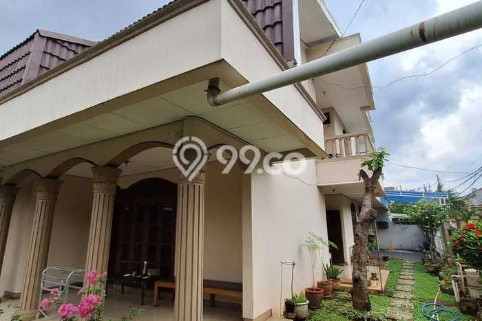 Dijual Rumah Luas Elegan Dengan View Eksklusif di Pulo Asem, Jakarta Timur Dijual Rumah Luas Elegan Dengan View Eksklusif di Pulo Asem, Jakarta Timur