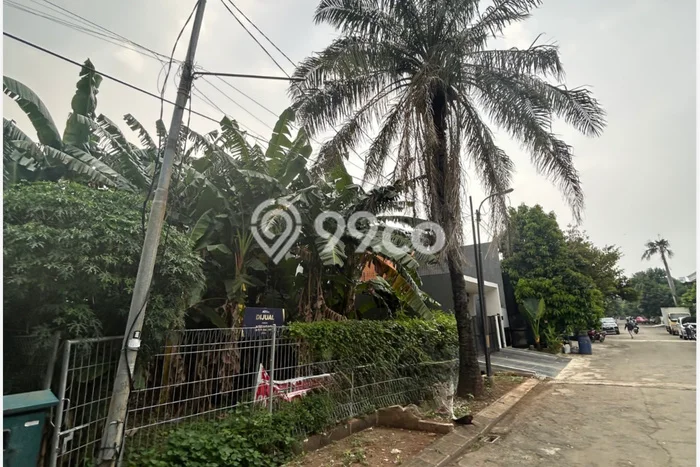 Lahan Strategis di Jatinegara Dijual dengan Luas 325m2 Lahan Strategis di Jatinegara Dijual dengan Luas 325m2