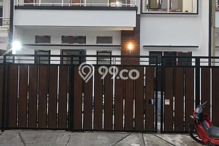 Rumah Luxury Modern Siap Huni di BSD Nusaloka Tangerang Rumah Luxury Modern Siap Huni di BSD Nusaloka Tangerang