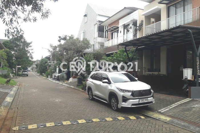 Siap Huni Rumah Mewah 4 Kamar di Pondok Aren Dekat ke Mana Saja Siap Huni Rumah Mewah 4 Kamar di Pondok Aren Dekat ke Mana Saja