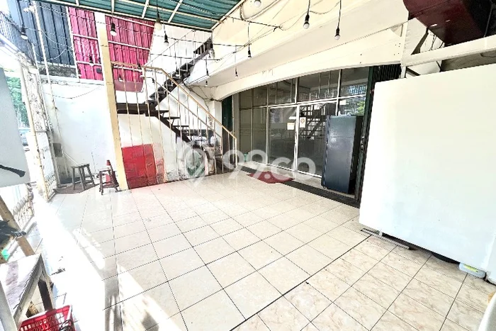 Ruko disewakan lokasi strategis Semarang Tengah Semarang 400m2 Ruko disewakan lokasi strategis Semarang Tengah Semarang 400m2
