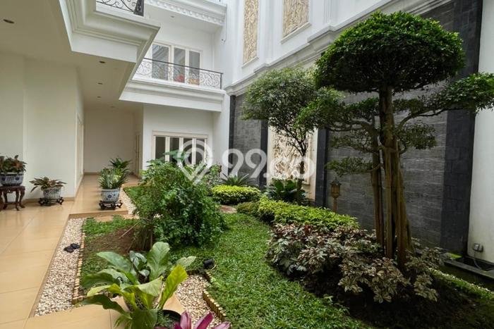 For Sale! Premium House LT 708m2 Desain Modern di BSD Bukit Golf For Sale! Premium House LT 708m2 Desain Modern di BSD Bukit Golf
