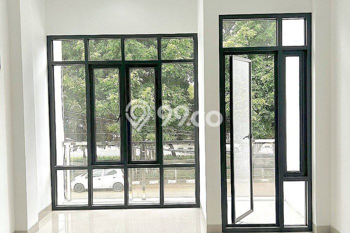 Dijual! Ruko di Rawamangun Jakarta Timur LT 89m2 / LB 300m2 Kawasan Strategis Dijual! Ruko di Rawamangun Jakarta Timur LT 89m2 / LB 300m2 Kawasan Strategis