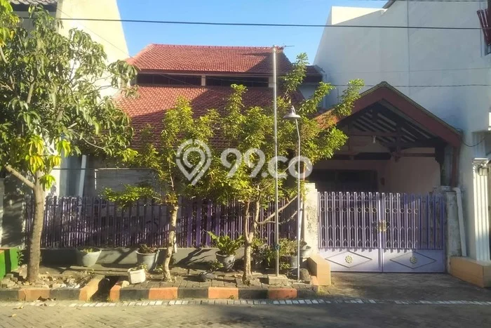 Rumah Strategis Modern Lb 68m2 di Tenggilis Mejoyo, Surabaya Rumah Strategis Modern Lb 68m2 di Tenggilis Mejoyo, Surabaya