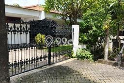 Dijual Rumah Premium dengan Fasilitas Sekitar Lengkap di Gayungan, Surabaya Dijual Rumah Premium dengan Fasilitas Sekitar Lengkap di Gayungan, Surabaya