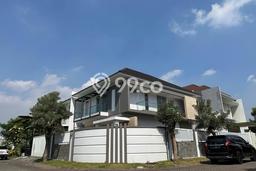 Rumah Elit Modern Siap Huni di Kertajaya Surabaya Rumah Elit Modern Siap Huni di Kertajaya Surabaya