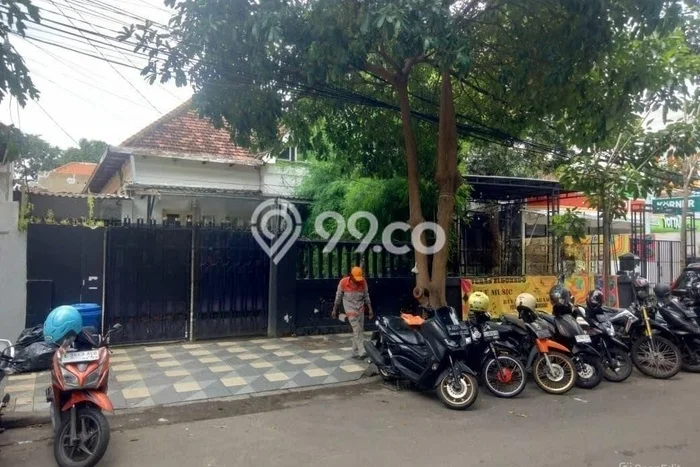 Best Deal Hunian Mewah Ideal dan Luas di Wonokromo, Surabaya Best Deal Hunian Mewah Ideal dan Luas di Wonokromo, Surabaya