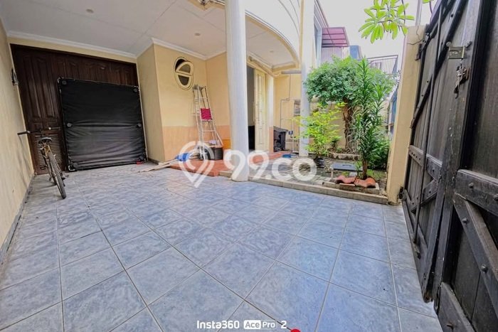 Best Deal Hunian Premium Ideal dan Luas di Gayungan, Surabaya Best Deal Hunian Premium Ideal dan Luas di Gayungan, Surabaya