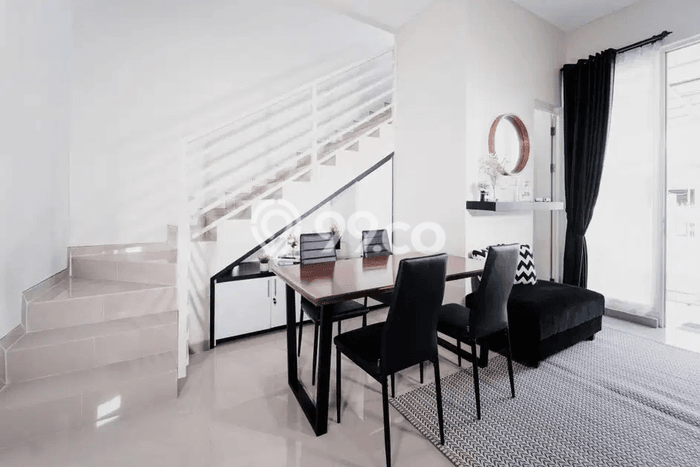Jual Rumah Favorit Siap Huni LB 120m2 di Rungkut, Surabaya Jual Rumah Favorit Siap Huni LB 120m2 di Rungkut, Surabaya