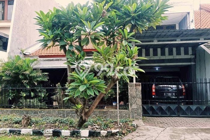 Hunian Eksklusif Siap Huni LT 275m2 di Gayungan, Surabaya Hunian Eksklusif Siap Huni LT 275m2 di Gayungan, Surabaya