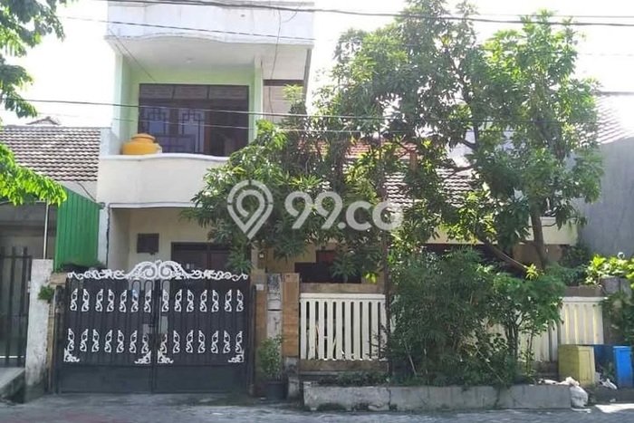 Dijual Hunian Rumah Terawat 5 Kamar di Semolowaru, Surabaya Dijual Hunian Rumah Terawat 5 Kamar di Semolowaru, Surabaya