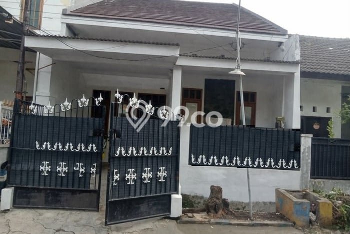 Rumah Modern Cantik 3 Kamar Bisa Langsung Pindah di Wonocolo Rumah Modern Cantik 3 Kamar Bisa Langsung Pindah di Wonocolo