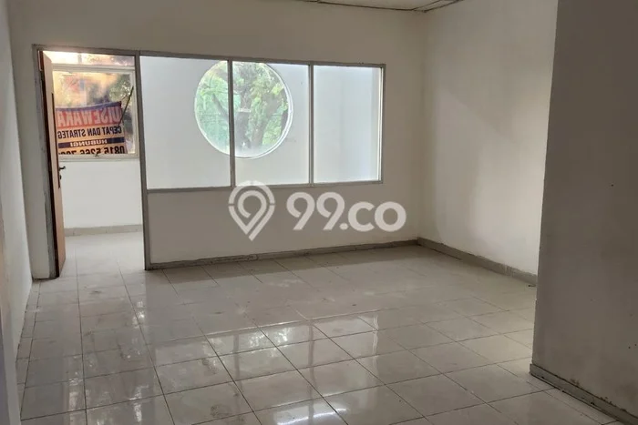 Untuk Dijual! Ruko di Raya A Yani Surabaya LT 67m2 / LB 202m2 Kawasan Bisnis Untuk Dijual! Ruko di Raya A Yani Surabaya LT 67m2 / LB 202m2 Kawasan Bisnis