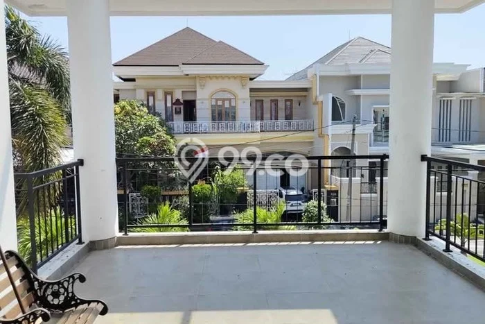 Hunian Mewah LB 575m2 Siap Huni Desain Elegan di Dharma Husada, Surabaya Hunian Mewah LB 575m2 Siap Huni Desain Elegan di Dharma Husada, Surabaya