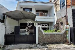 Rumah Elit Modern Siap Huni di Mojoarum Surabaya Rumah Elit Modern Siap Huni di Mojoarum Surabaya