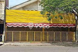 Disewakan Ruko di Kawasan Ramai ngagel Luas 300m2 Disewakan Ruko di Kawasan Ramai ngagel Luas 300m2