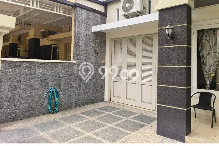 Hunian Eksklusif Siap Huni LT 217m2 di Gayungan, Surabaya Hunian Eksklusif Siap Huni LT 217m2 di Gayungan, Surabaya
