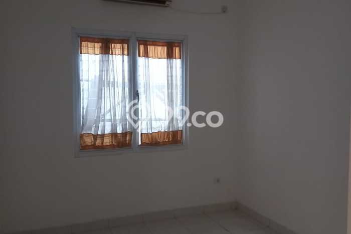 Rumah Sewa Jakarta Timur LT 90m2 LB 65m2 Area Kota Wisata Rumah Sewa Jakarta Timur LT 90m2 LB 65m2 Area Kota Wisata