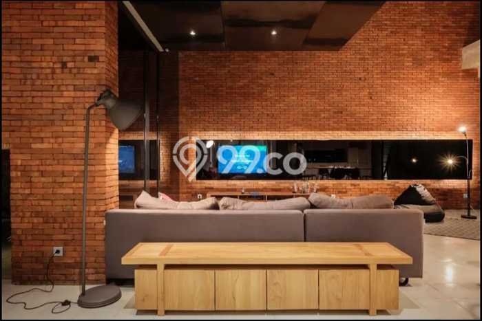 Rumah Eksklusif Dijual LT 320m2 di Pesanggrahan, Jakarta Selatan Rumah Eksklusif Dijual LT 320m2 di Pesanggrahan, Jakarta Selatan