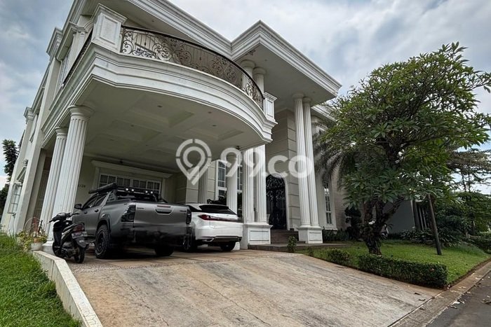 Rumah Mewah LB 535m2 Siap Pakai Desain Elegan di Kota Wisata, Bogor Rumah Mewah LB 535m2 Siap Pakai Desain Elegan di Kota Wisata, Bogor