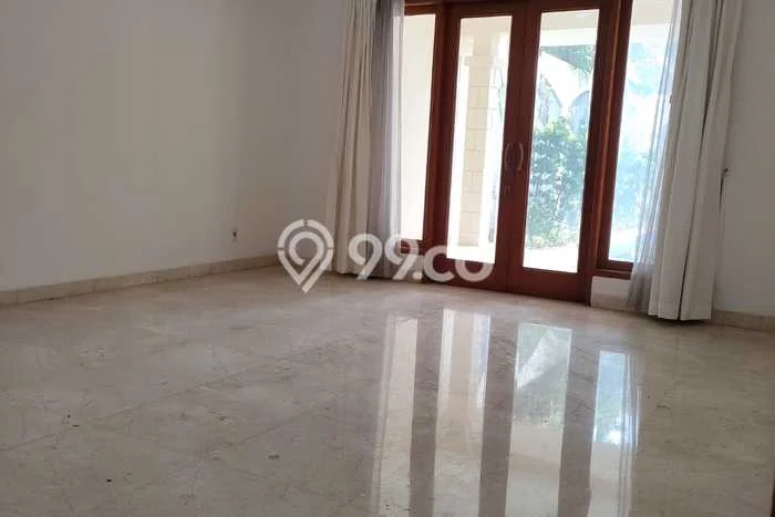 Rumah sewa siap pakai 5 KT di Kemang, Jakarta Selatan Rumah sewa siap pakai 5 KT di Kemang, Jakarta Selatan