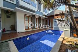Disewakan! Rumah 4 Kamar Tidur &
4 Kamar Mandi di Bintaro, Tangerang Selatan Disewakan! Rumah 4 Kamar Tidur &
4 Kamar Mandi di Bintaro, Tangerang Selatan