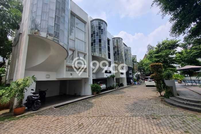 Hunian Mewah Dijual LT 98m2 di Pasar Minggu, Jakarta Selatan Hunian Mewah Dijual LT 98m2 di Pasar Minggu, Jakarta Selatan