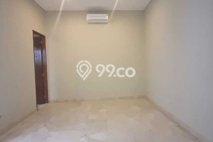 Rumah sewa siap huni 5 KT di Kemang, Jakarta Selatan Rumah sewa siap huni 5 KT di Kemang, Jakarta Selatan
