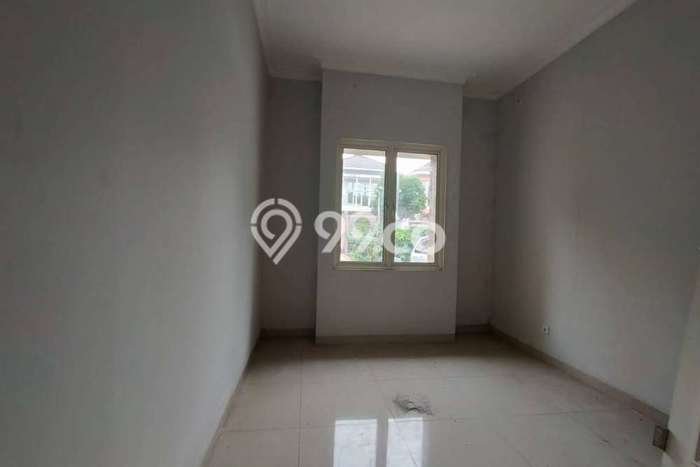 Rumah Luas Asri 3 KT Siap Huni di Suvarna Sutera Tangerang Rumah Luas Asri 3 KT Siap Huni di Suvarna Sutera Tangerang