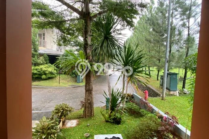 Rumah sewa siap huni 4 Kamar Tidur di Sentul City, Bogor Rumah sewa siap huni 4 Kamar Tidur di Sentul City, Bogor