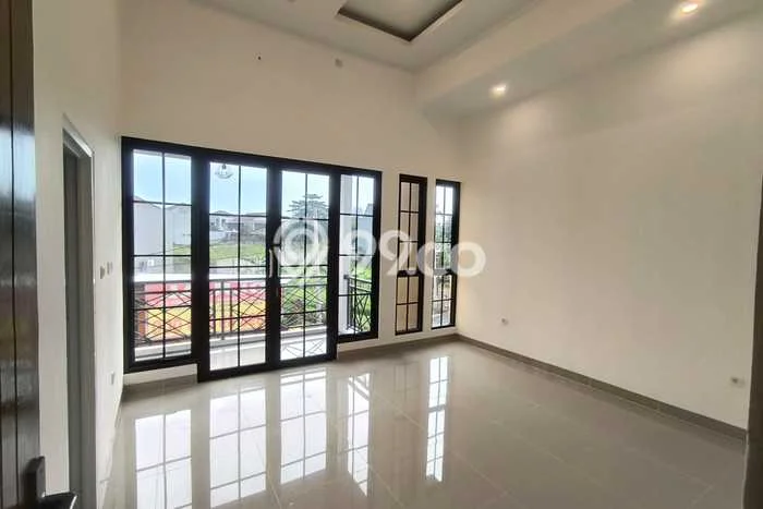 Rumah Luas Asri 4 KT Siap Huni di Sentul City Bogor Rumah Luas Asri 4 KT Siap Huni di Sentul City Bogor