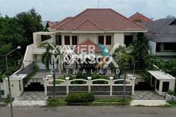 Rumah Eksklusif Siap Huni LT 1040m2 di Wonocolo, Surabaya Rumah Eksklusif Siap Huni LT 1040m2 di Wonocolo, Surabaya