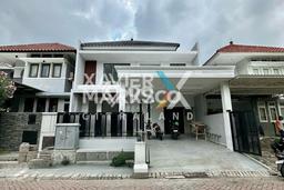 Jual Rumah Luas Megah Dengan View Eksklusif di Graha, Surabaya Jual Rumah Luas Megah Dengan View Eksklusif di Graha, Surabaya
