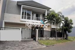 Dijual Hunian Mewah dengan Fasilitas Sekitar Lengkap di Wiyung, Surabaya Dijual Hunian Mewah dengan Fasilitas Sekitar Lengkap di Wiyung, Surabaya