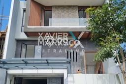Jual Rumah Mewah Elegan Dengan View Eksklusif di Citraland, Surabaya Jual Rumah Mewah Elegan Dengan View Eksklusif di Citraland, Surabaya