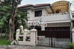 Siap Huni Hunian Elit 5 Kamar di Wiyung Dekat ke Mana Saja Siap Huni Hunian Elit 5 Kamar di Wiyung Dekat ke Mana Saja