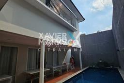 Dijual Rumah Premium dengan Fasilitas Sekitar Komplit di Sambikerep, Surabaya Dijual Rumah Premium dengan Fasilitas Sekitar Komplit di Sambikerep, Surabaya