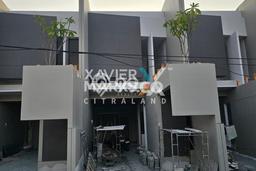 Ready to Use! Luxury House LT 100m2 Desain Elegan di Manyar Ready to Use! Luxury House LT 100m2 Desain Elegan di Manyar