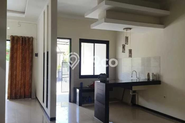 Disewakan! Rumah 4 Kamar Tidur &
4 Kamar Mandi di Surabaya Kota, Surabaya Disewakan! Rumah 4 Kamar Tidur &
4 Kamar Mandi di Surabaya Kota, Surabaya