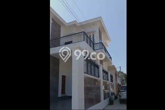 Dijual Rumah 3 Kamar Lokasi Strategis Nyaman dan Strategis di Kepanjenkidul Dijual Rumah 3 Kamar Lokasi Strategis Nyaman dan Strategis di Kepanjenkidul