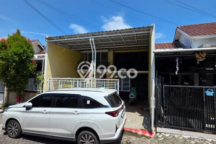 Dijual Hunian Rumah Terawat 3 Kamar di Wonorejo, Surabaya Dijual Hunian Rumah Terawat 3 Kamar di Wonorejo, Surabaya