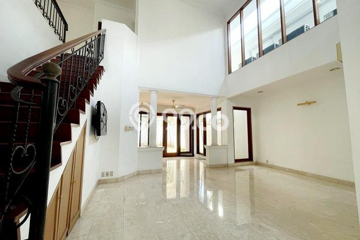 Jual Rumah Luas Megah Dengan View Cantik di Pejaten, Jakarta Selatan Jual Rumah Luas Megah Dengan View Cantik di Pejaten, Jakarta Selatan