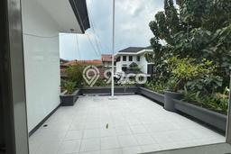 Hunian Mewah LB 275m2 Siap Huni Desain Elegan di Cibeunying, Bandung Hunian Mewah LB 275m2 Siap Huni Desain Elegan di Cibeunying, Bandung