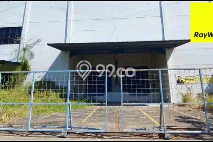 Unit Gudang Dijual di Sidoarjo Sidoarjo Luas Tanah 6400m2, Luas Bangunan 2300m2 Unit Gudang Dijual di Sidoarjo Sidoarjo Luas Tanah 6400m2, Luas Bangunan 2300m2
