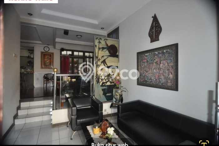 Rumah Modern 7 KT LT 240m2 di Cigadung Rumah Modern 7 KT LT 240m2 di Cigadung