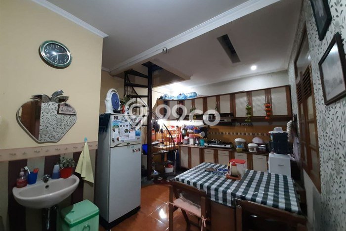 For Sale Rumah 4 Kamar Lokasi Strategis Bagus dan Strategis di Antapani For Sale Rumah 4 Kamar Lokasi Strategis Bagus dan Strategis di Antapani